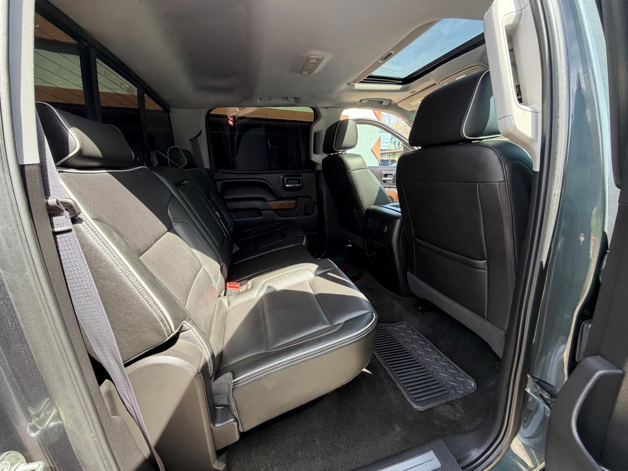 Chevrolet Silverado 1500 2WD Crew Cab 143.5" High Country 2017