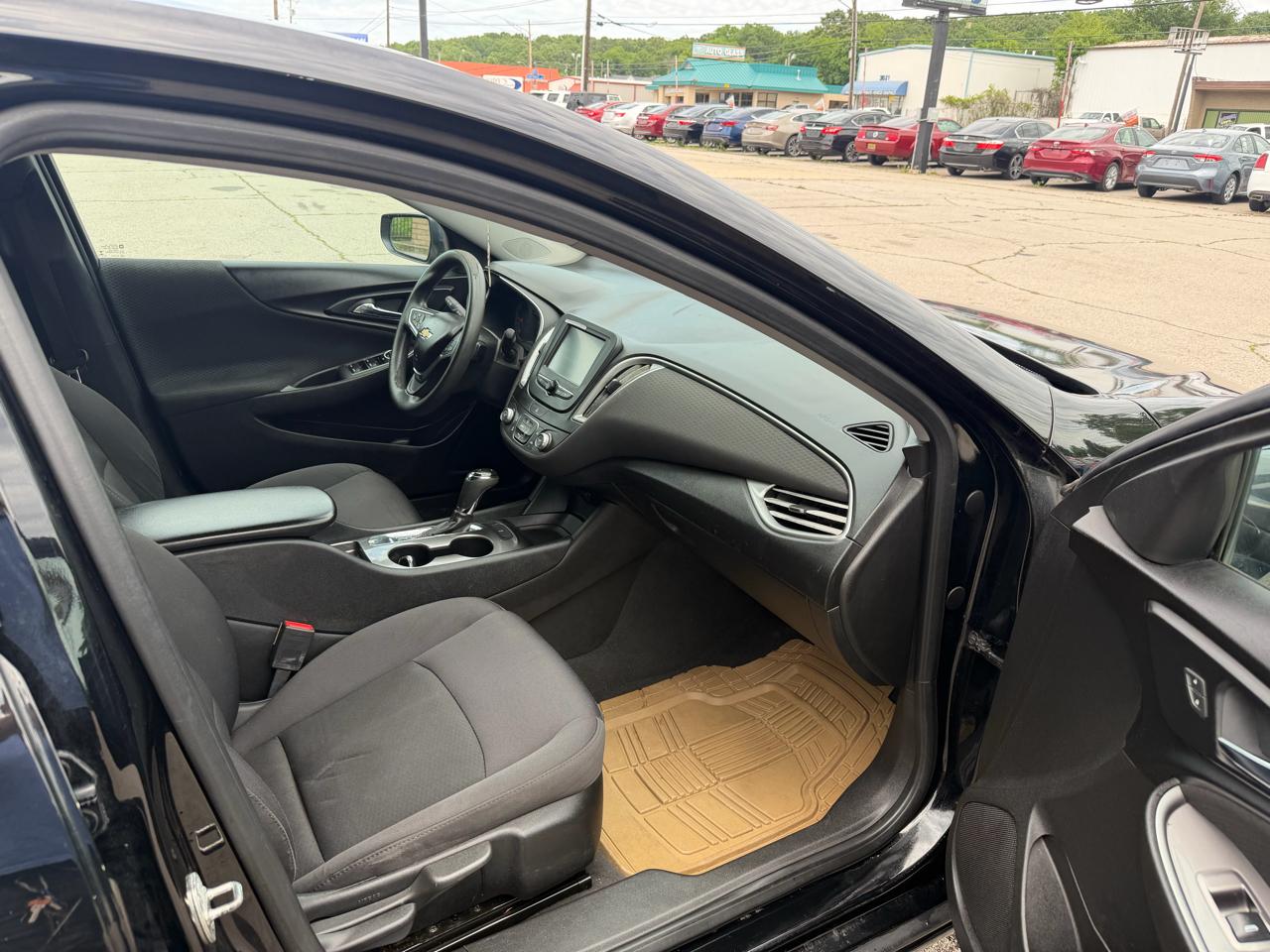 Chevrolet Malibu 4dr Sdn LS w/1LS 2017