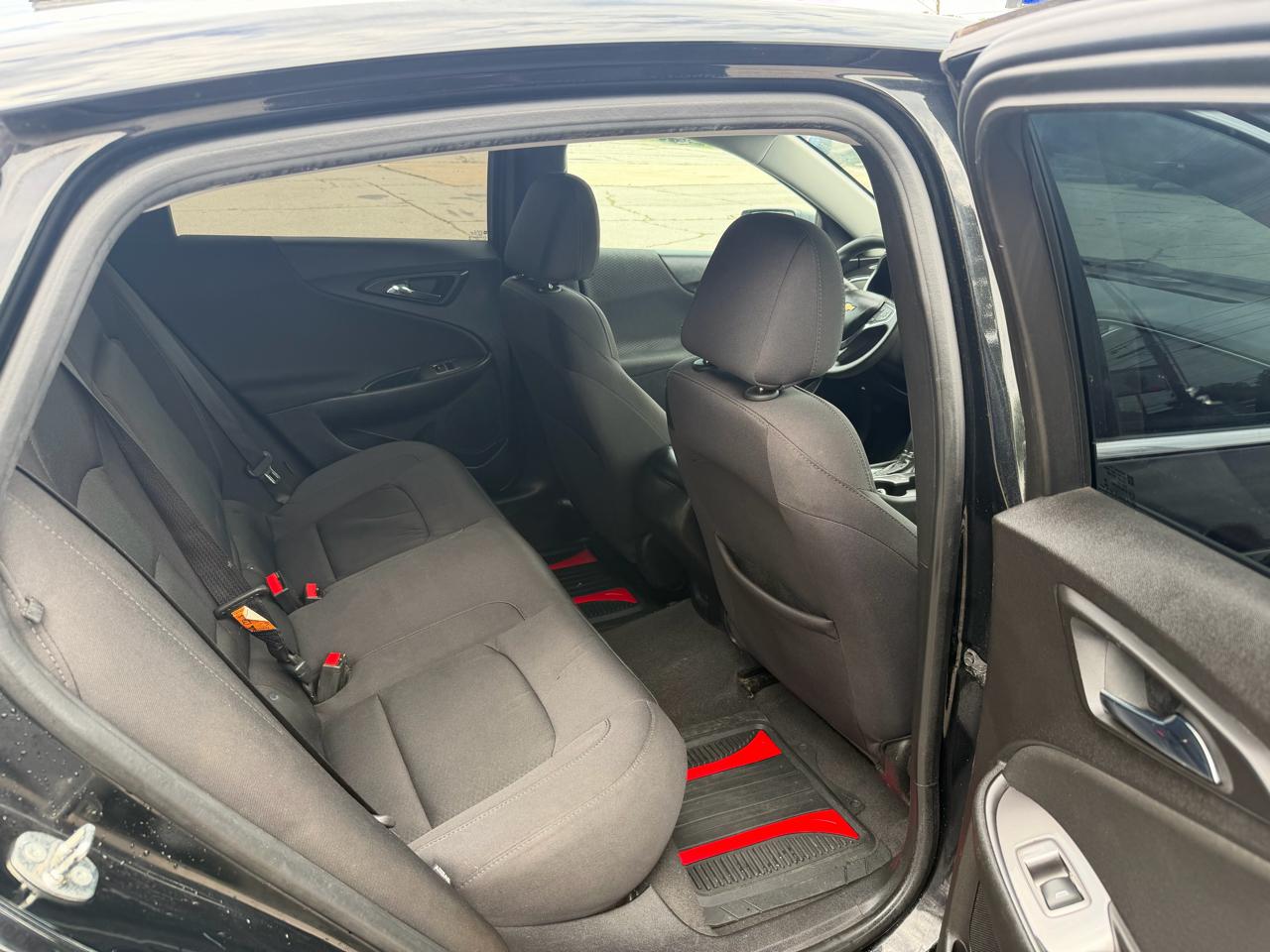 Chevrolet Malibu 4dr Sdn LS w/1LS 2017