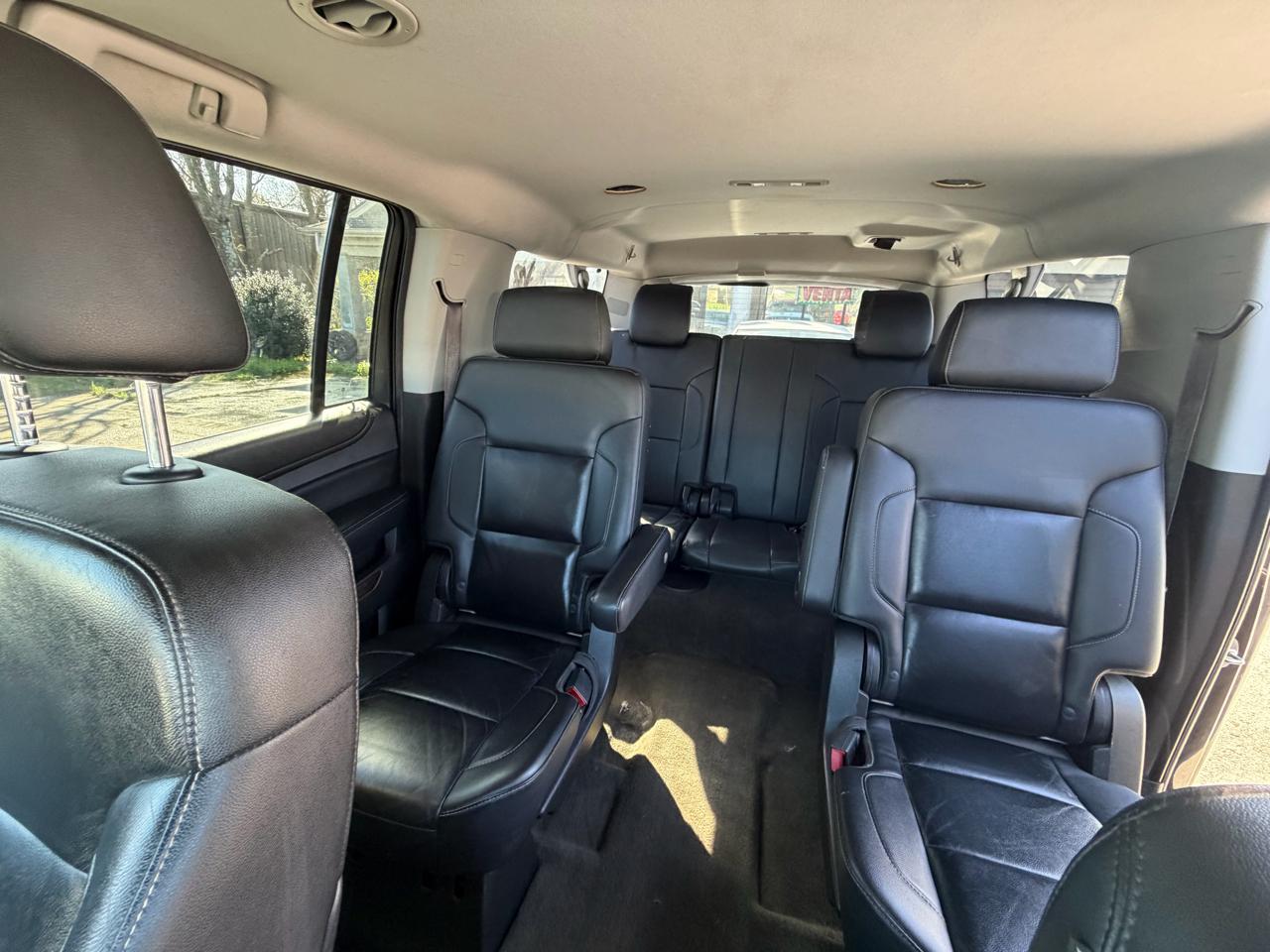 Chevrolet Suburban LT 1500 4WD 2015