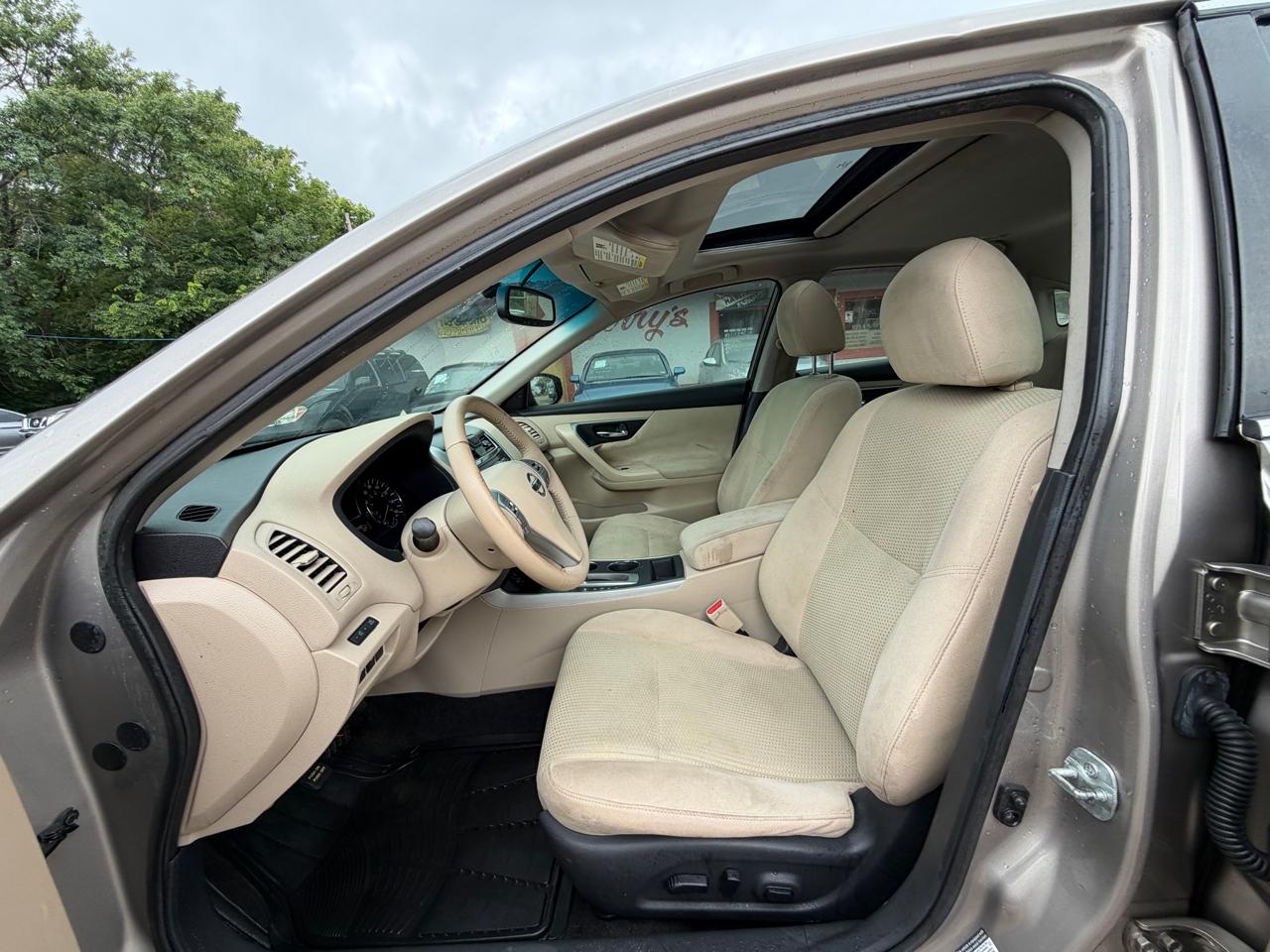 Nissan Altima 2.5 SV 2015
