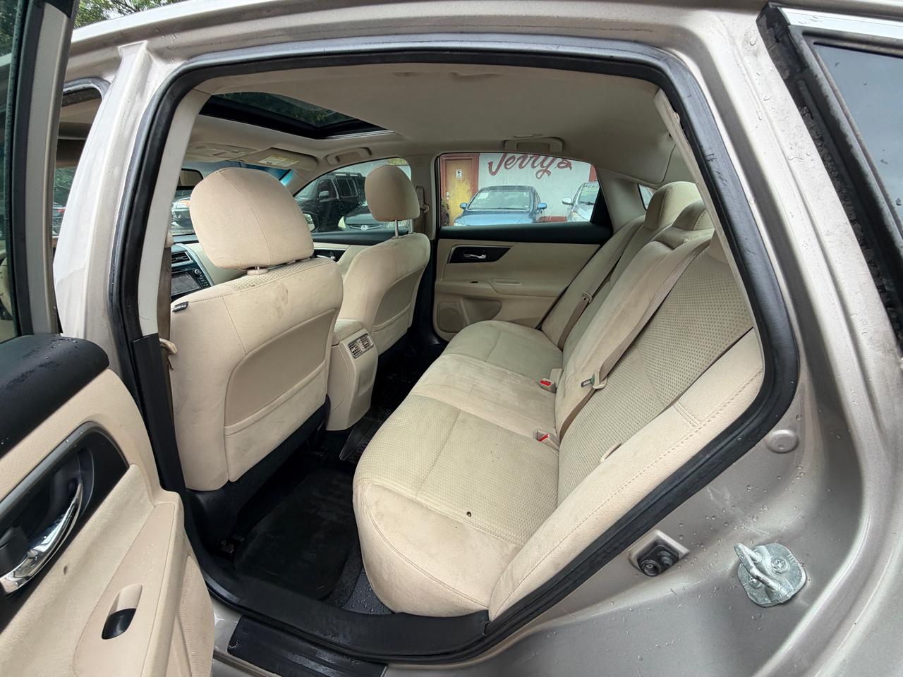 Nissan Altima 2.5 SV 2015