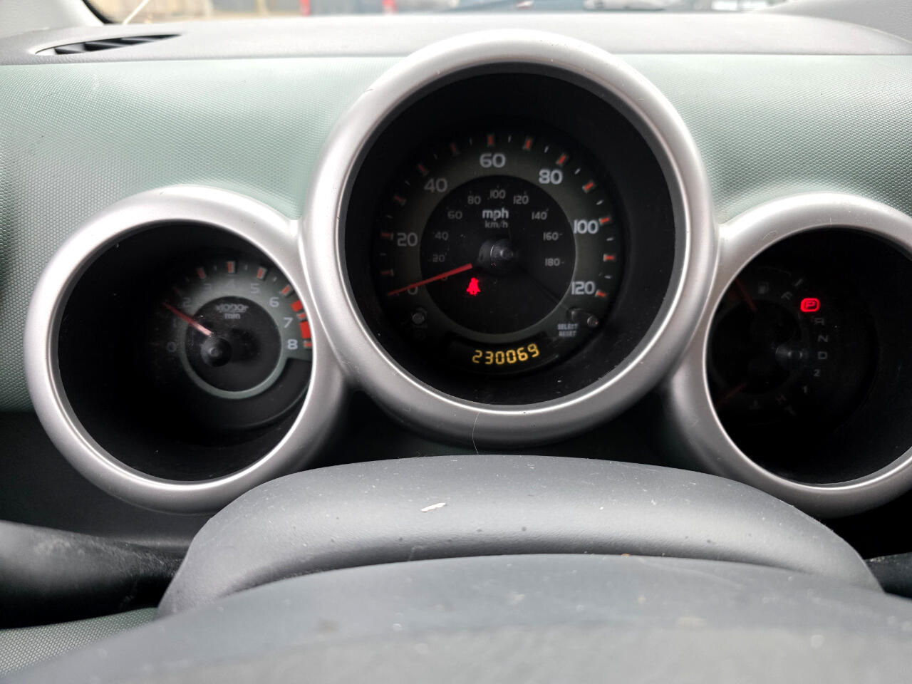 Honda Element EX 2WD AT w/ Front Side Airbags 2004