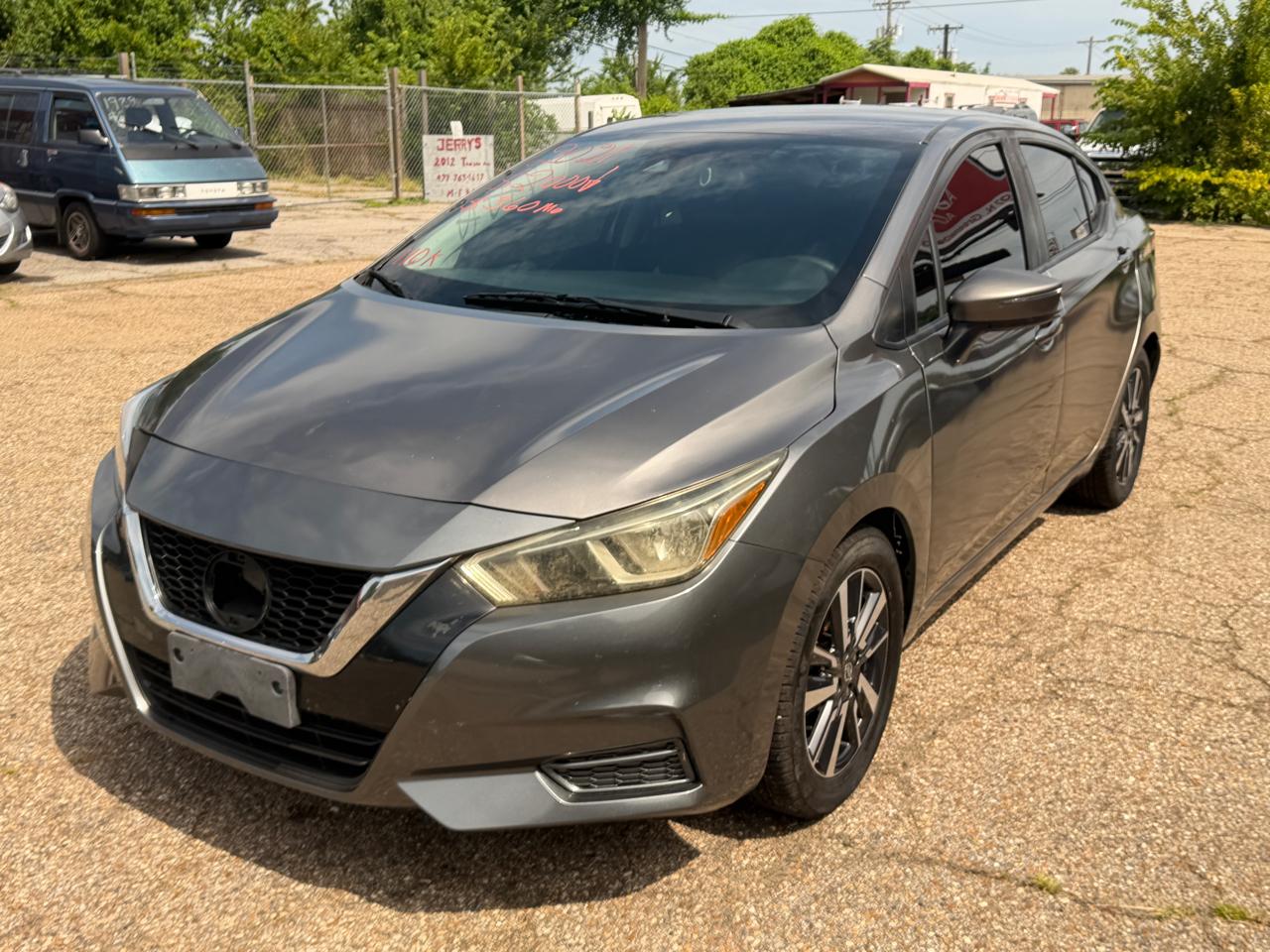Nissan Versa SV 2021