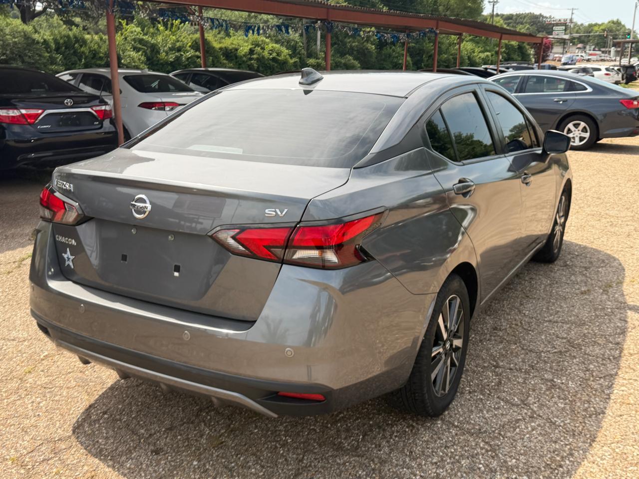 Nissan Versa SV 2021