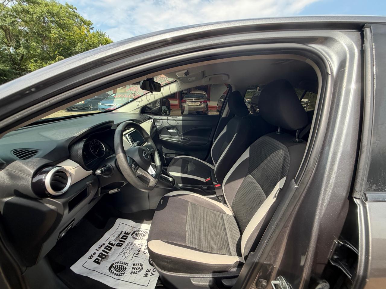 Nissan Versa SV 2021
