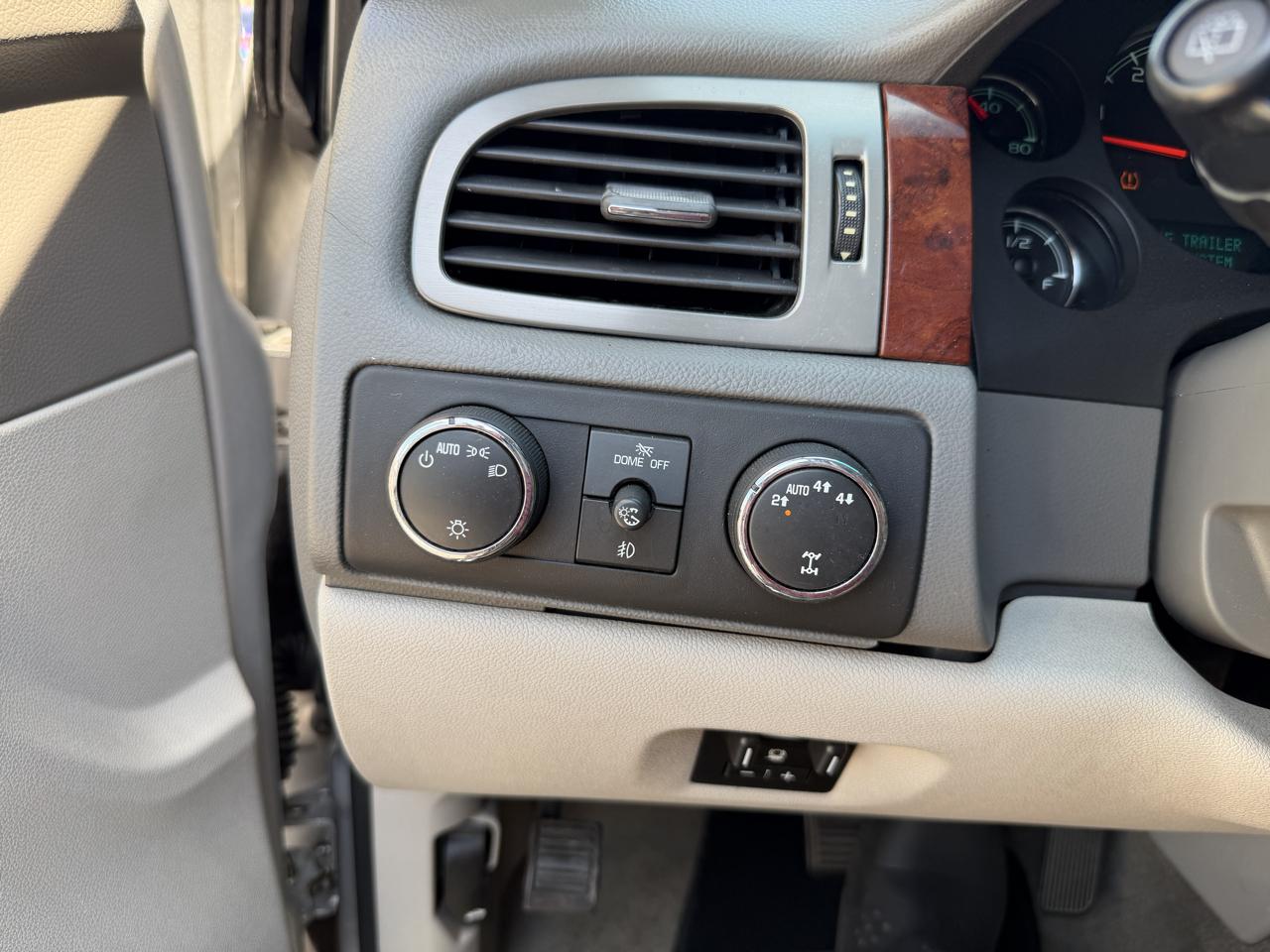 Chevrolet Tahoe LTZ 4WD 2014