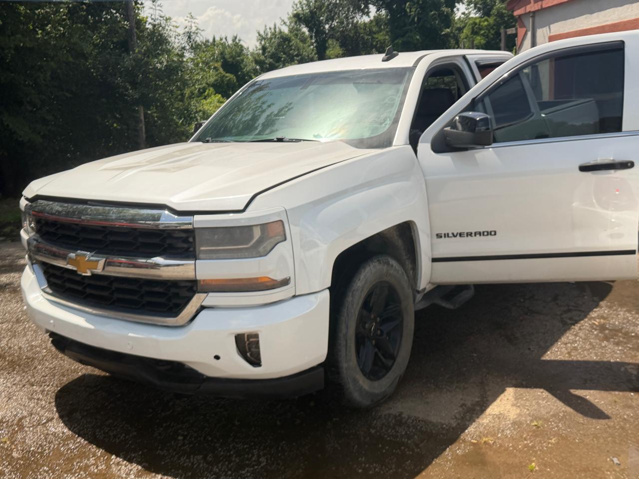 Chevrolet Silverado 1500 LTZ Crew Cab 4WD 2018
