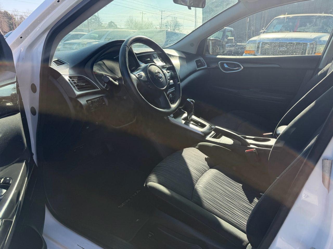 Nissan Sentra S CVT 2019