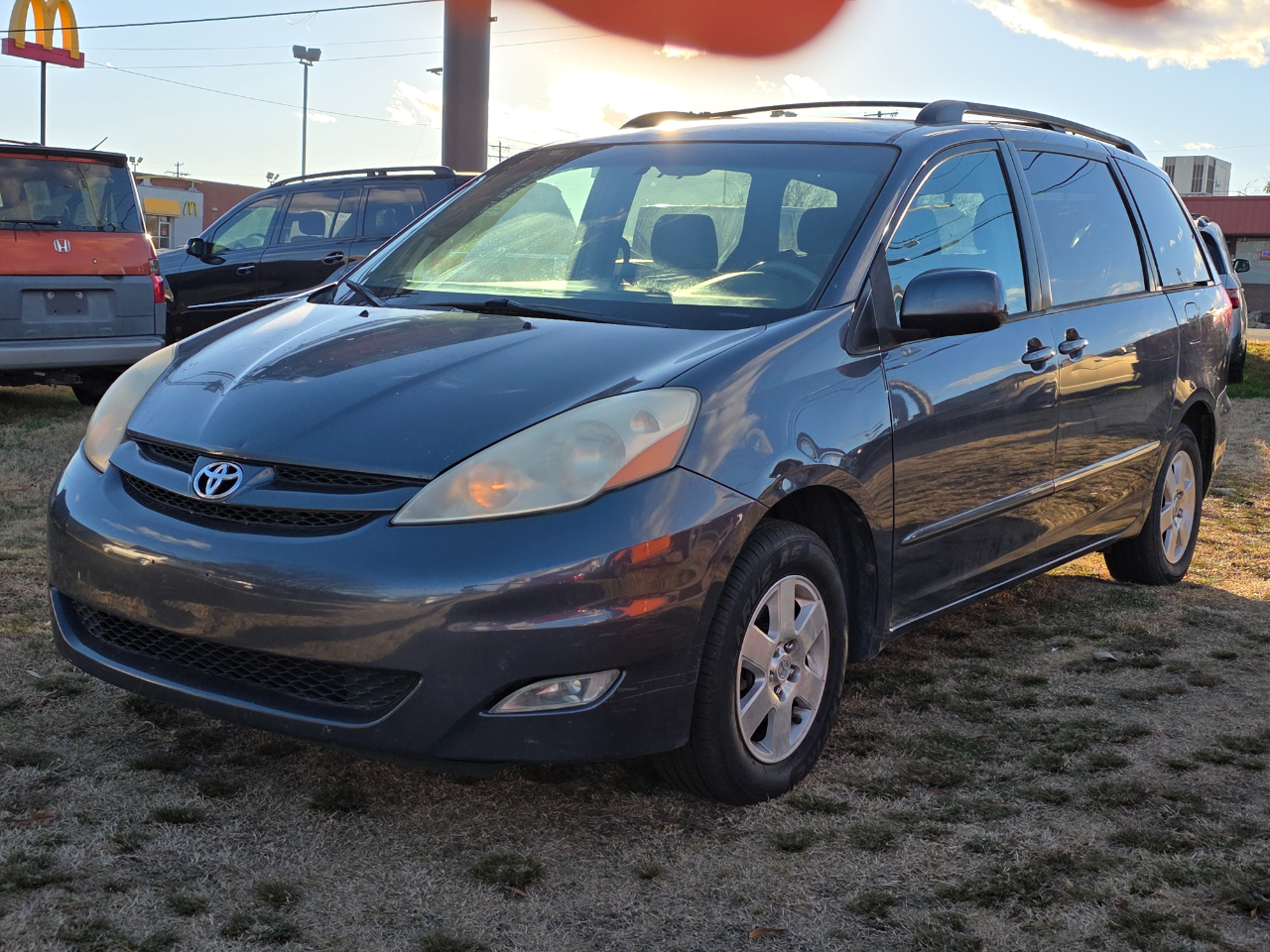 Toyota Sienna XLE 2006