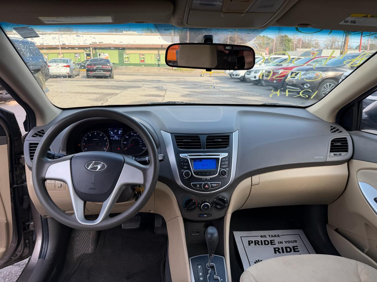 Hyundai Accent GLS 4-Door 2013