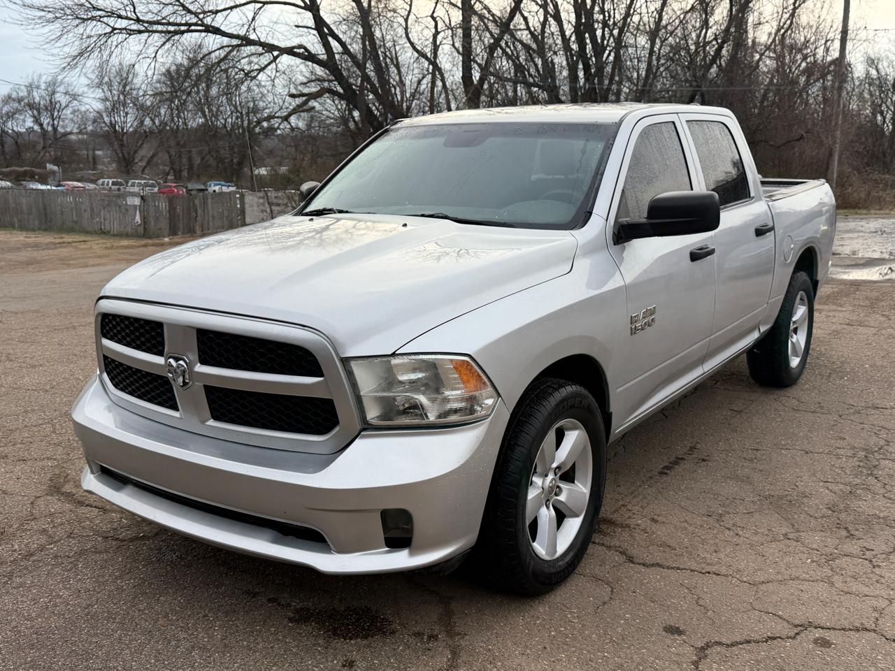 RAM 1500 Tradesman Crew Cab SWB 2WD 2013