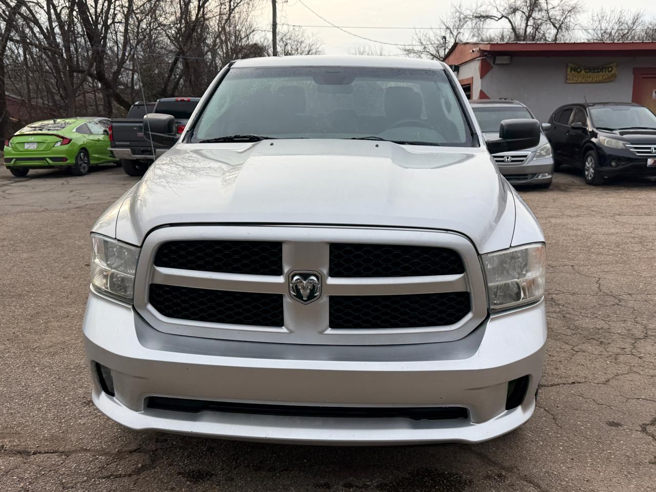RAM 1500 Tradesman Crew Cab SWB 2WD 2013
