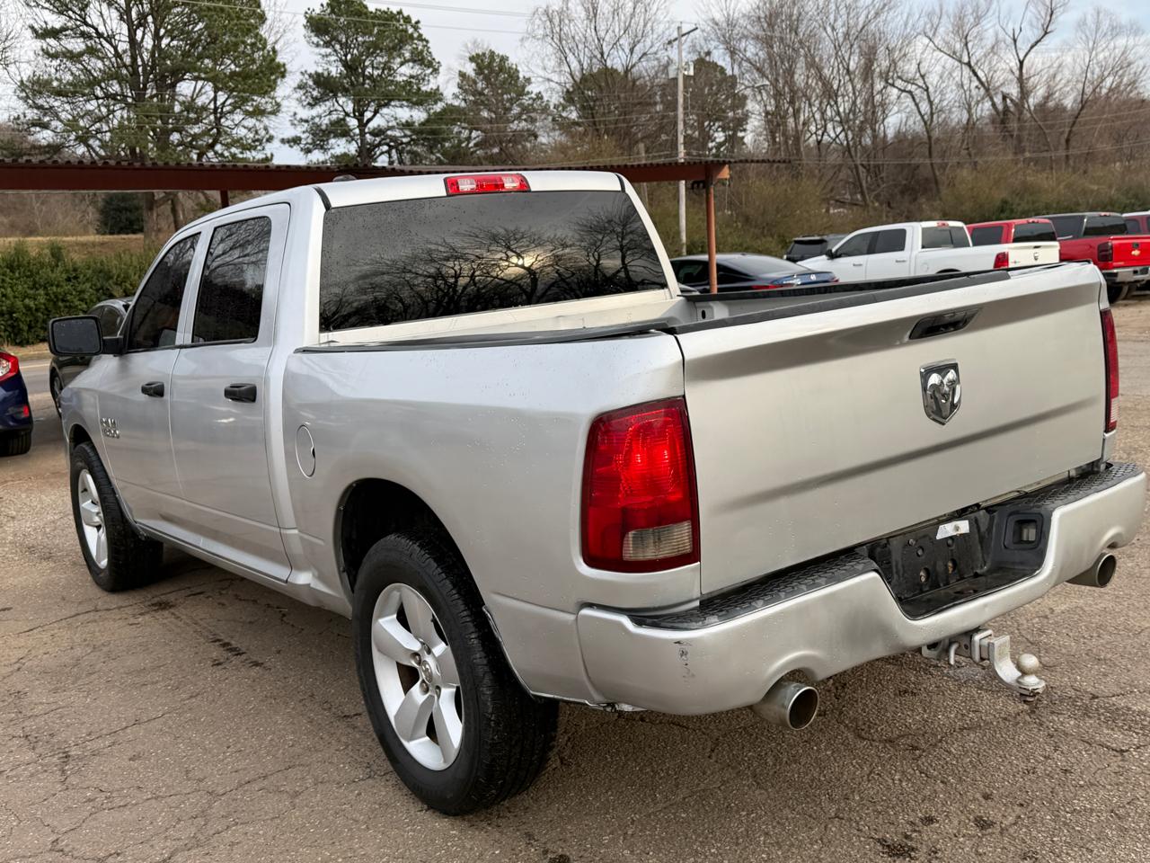 RAM 1500 Tradesman Crew Cab SWB 2WD 2013