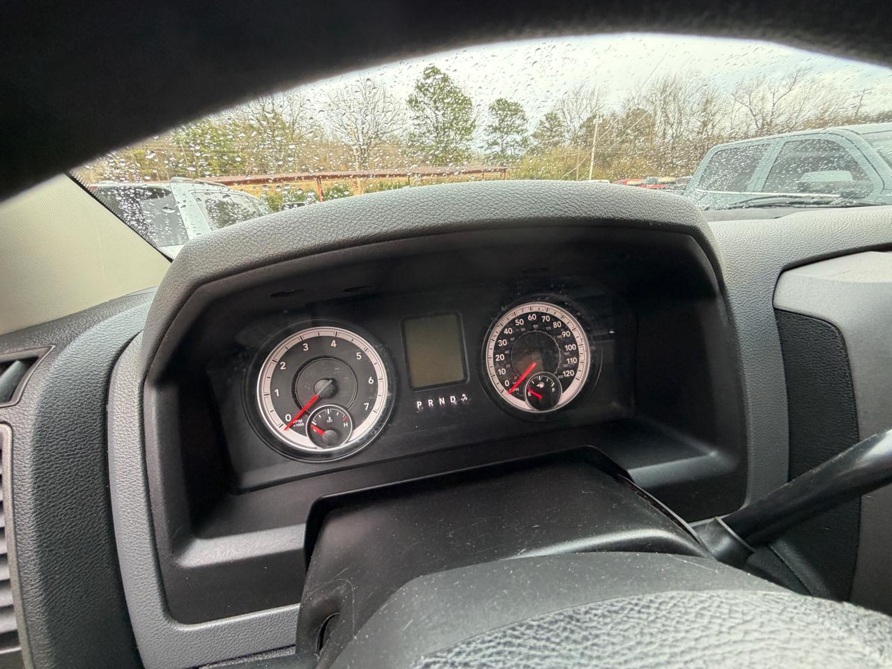 RAM 1500 Tradesman Crew Cab SWB 2WD 2013