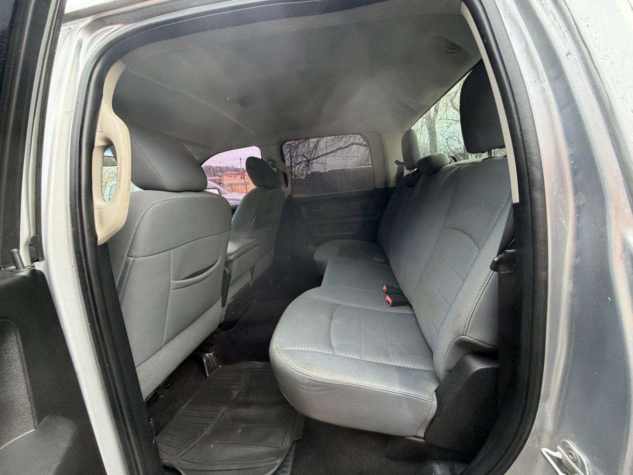 RAM 1500 Tradesman Crew Cab SWB 2WD 2013