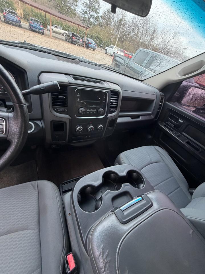 RAM 1500 Tradesman Crew Cab SWB 2WD 2013