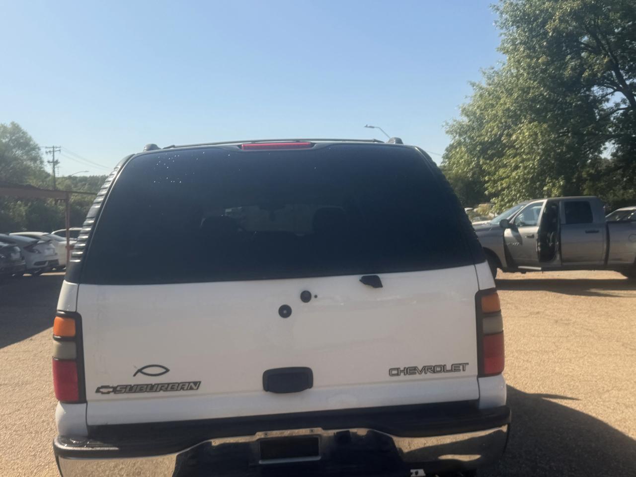 Chevrolet Suburban C1500 2WD 2001