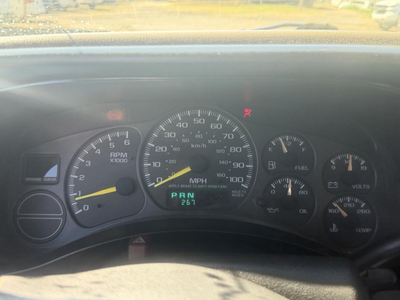 Chevrolet Suburban C1500 2WD 2001