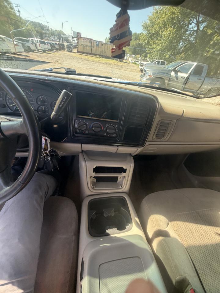 Chevrolet Suburban C1500 2WD 2001