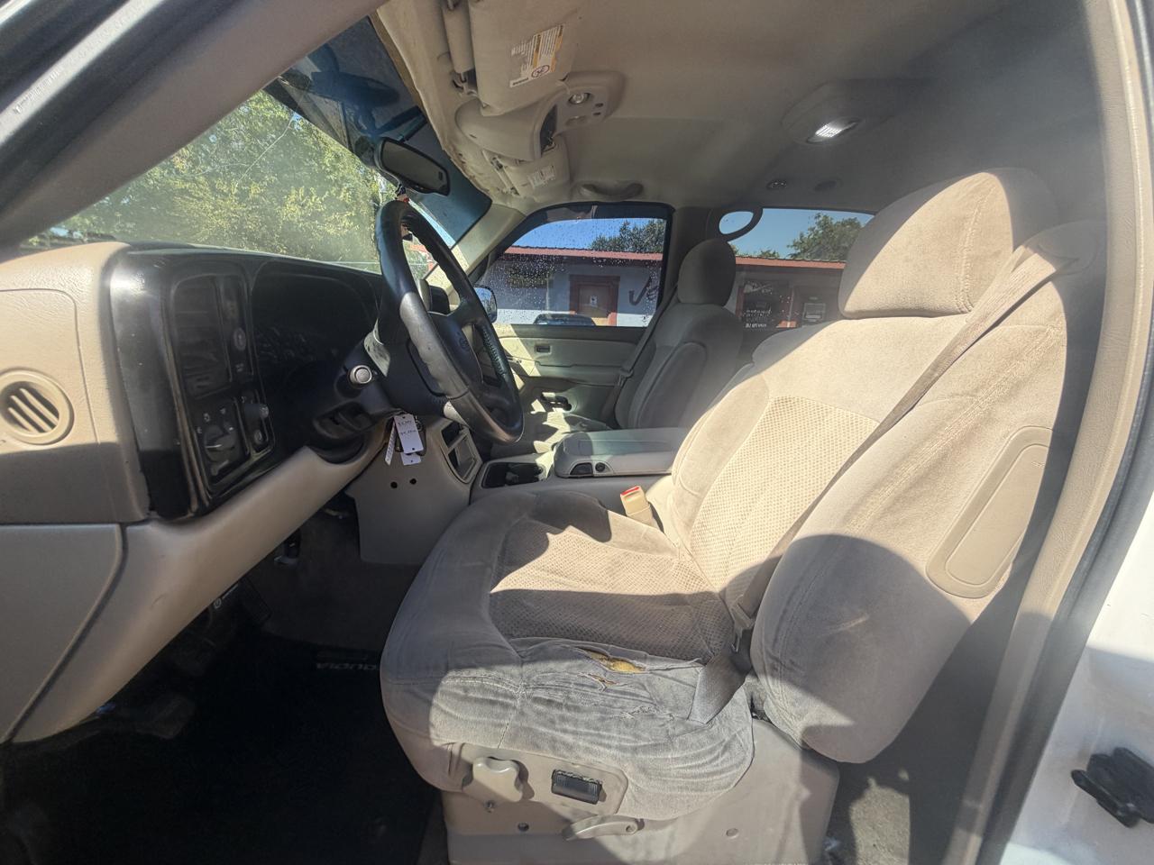 Chevrolet Suburban C1500 2WD 2001