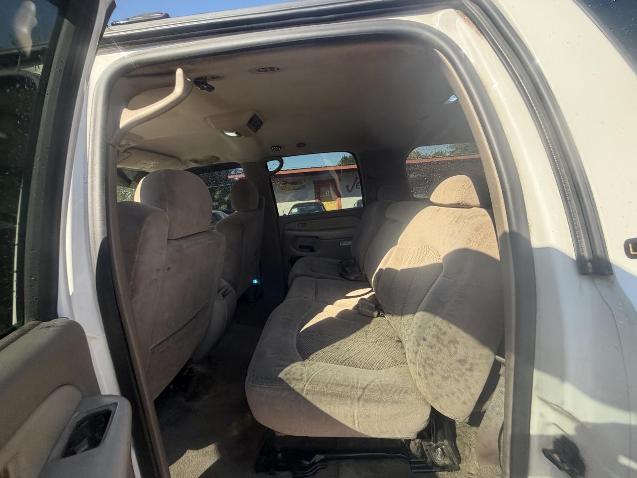 Chevrolet Suburban C1500 2WD 2001