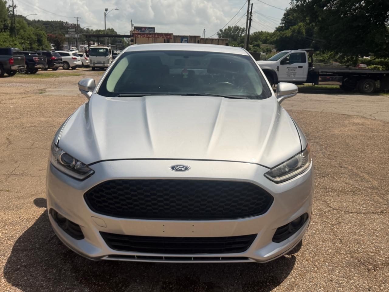Ford Fusion SE 2016
