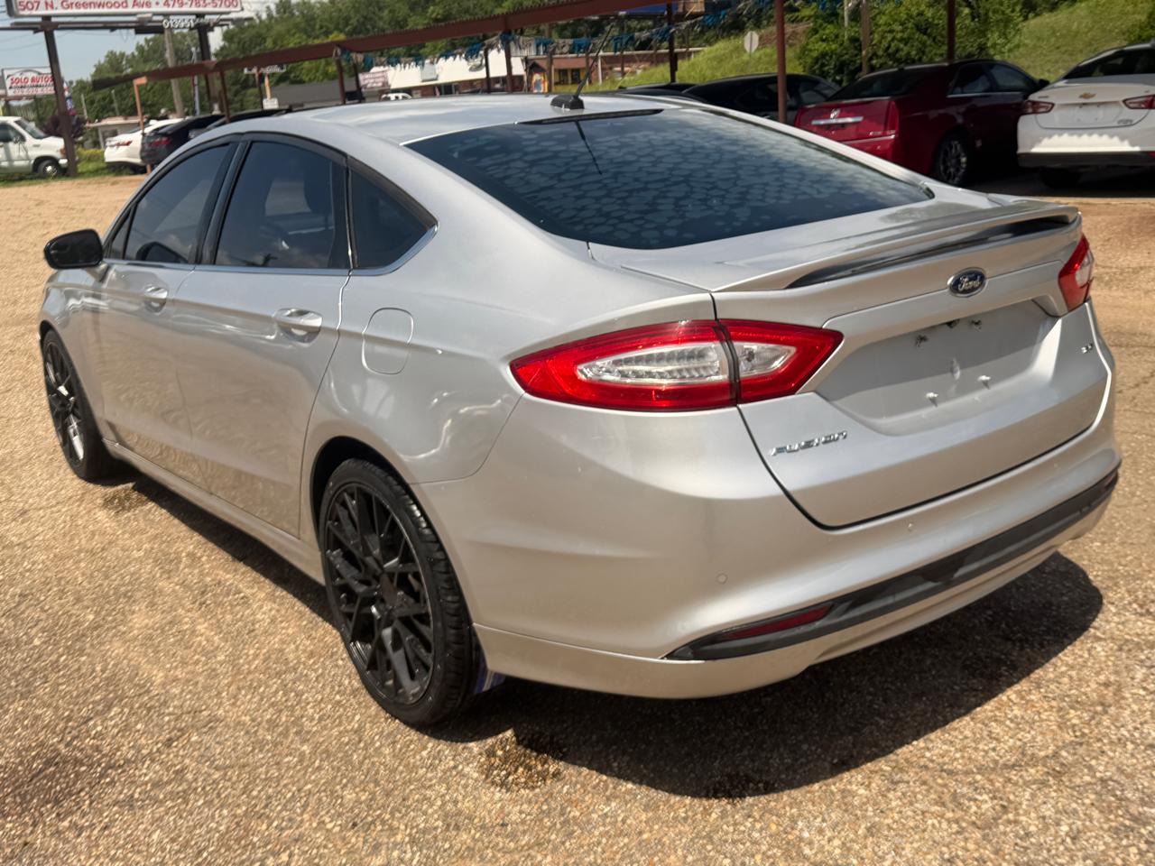 Ford Fusion SE 2016