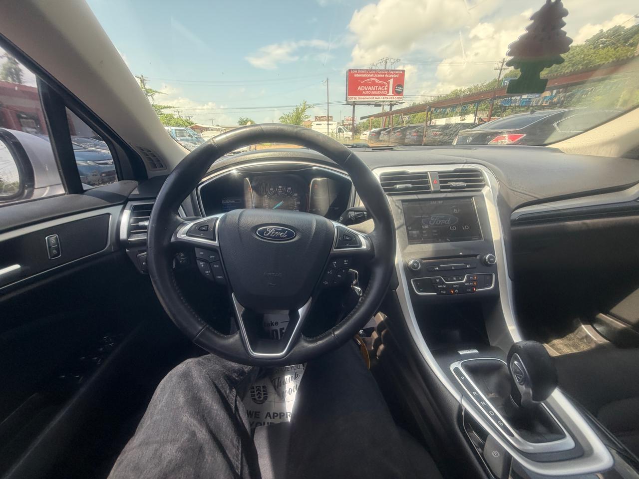 Ford Fusion SE 2016