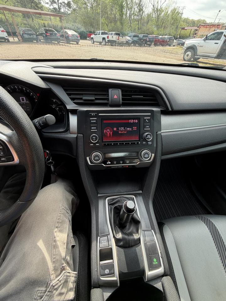 Honda Civic LX Coupe 6-Spd MT 2016