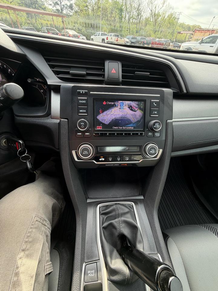 Honda Civic LX Coupe 6-Spd MT 2016