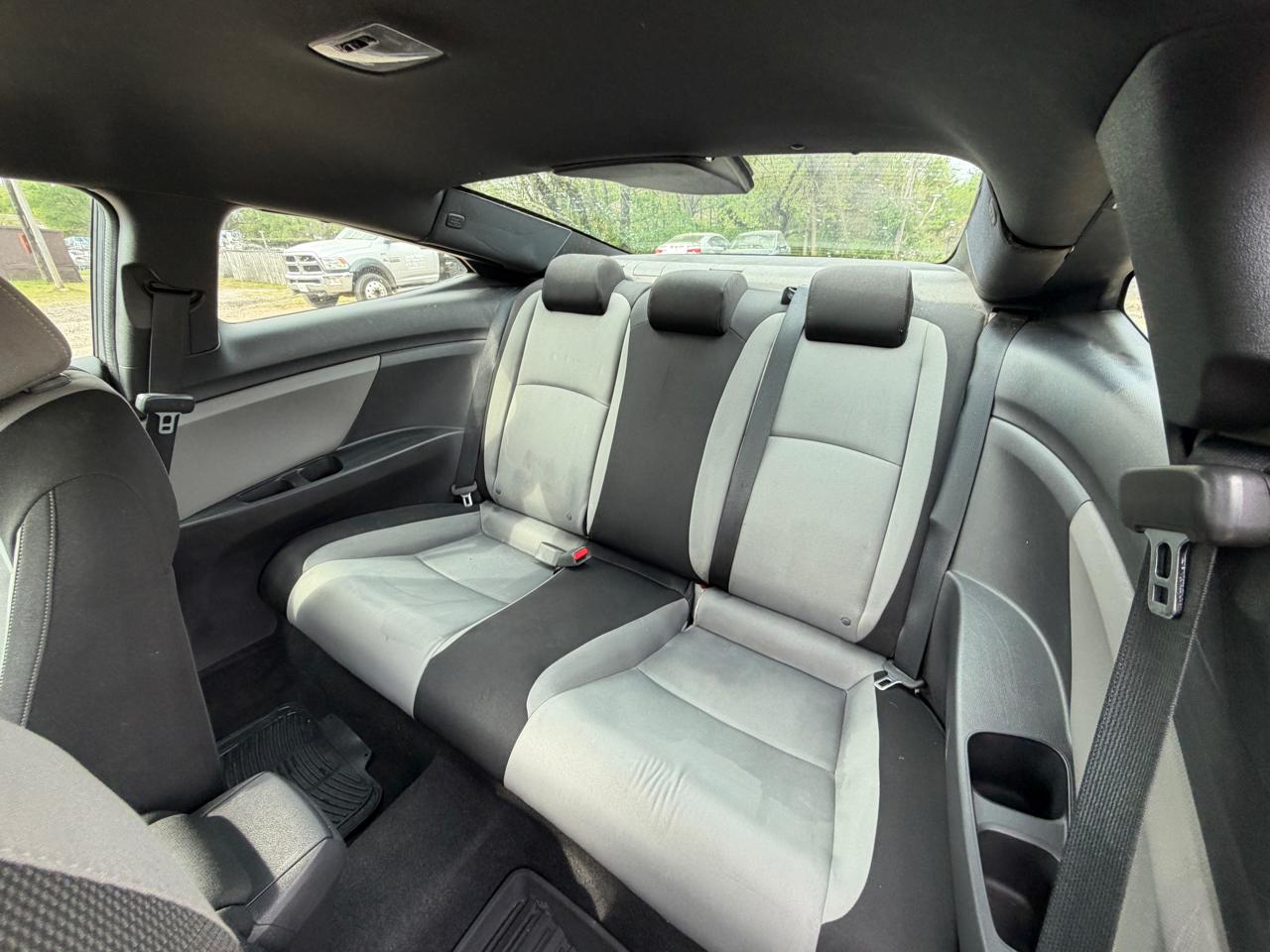 Honda Civic LX Coupe 6-Spd MT 2016