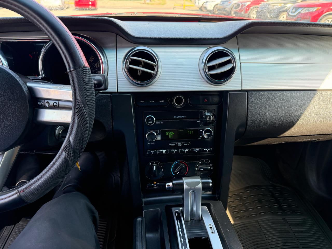 Ford Mustang V6 Premium Coupe 2008