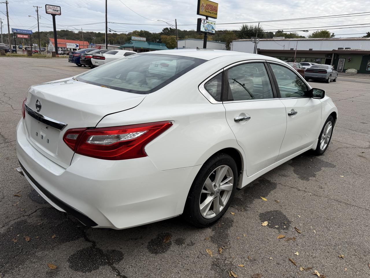 Nissan Altima 2.5 SR 2016
