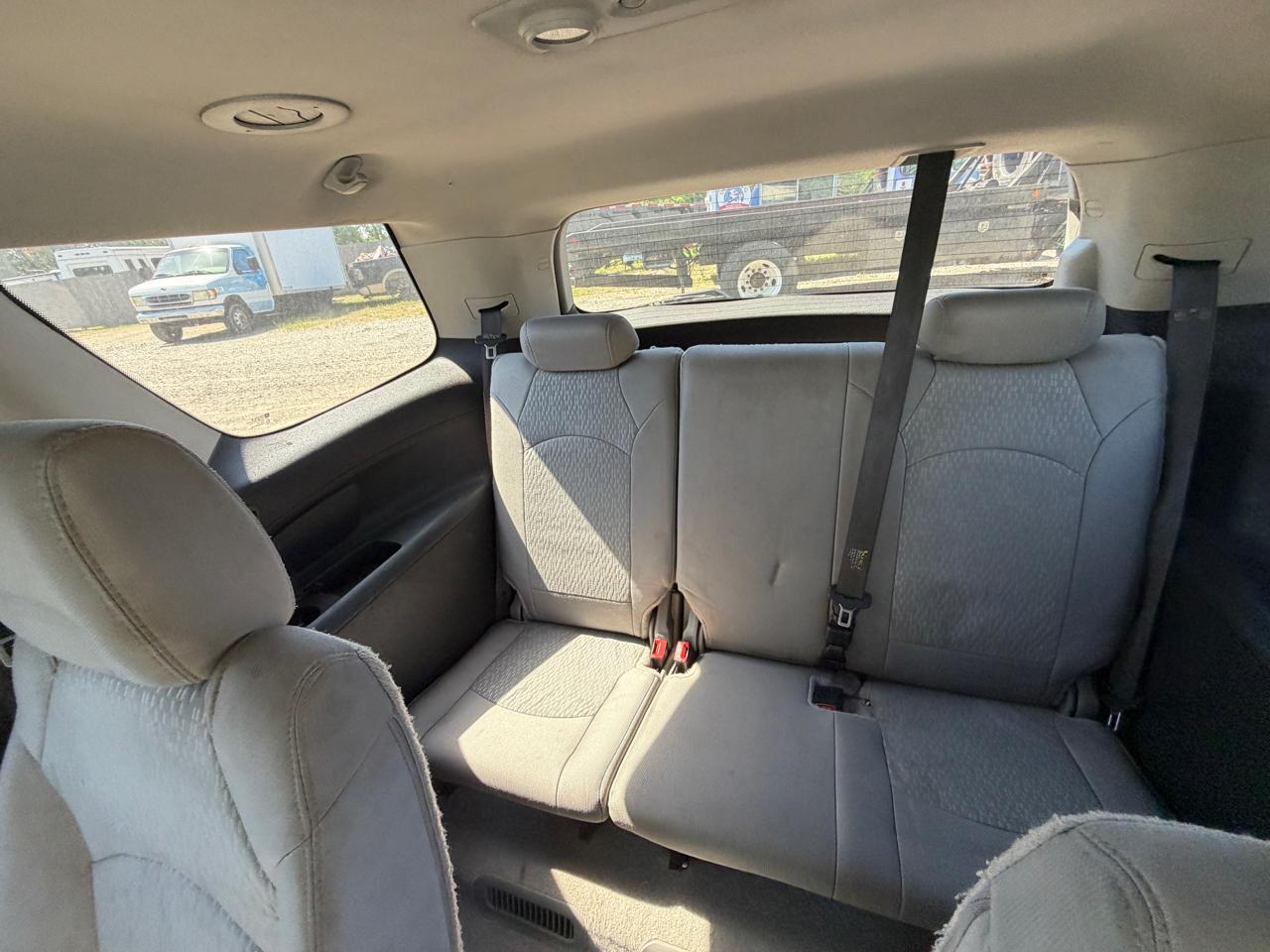 GMC Acadia SLE-2 FWD 2012