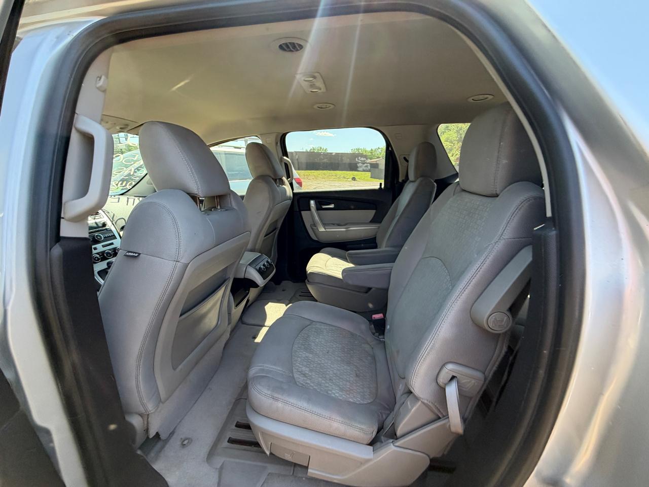 GMC Acadia SLE-2 FWD 2012