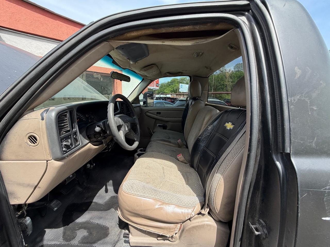 Chevrolet Silverado 2500HD Work Truck Long Bed 2WD 2004