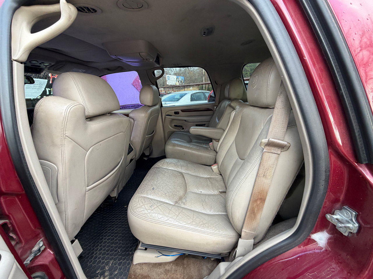 Cadillac Escalade 2WD 2004