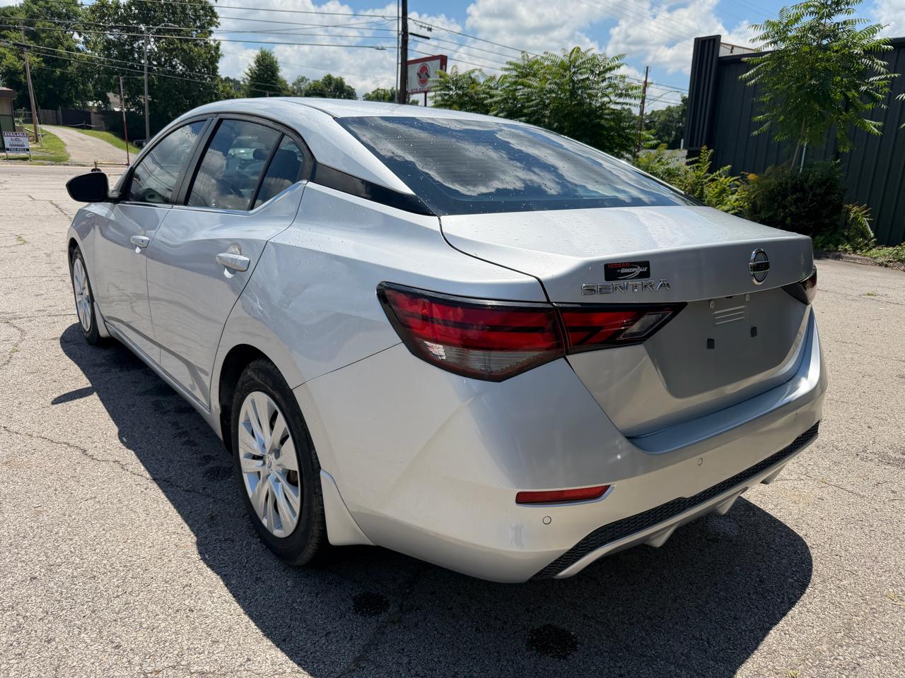 Nissan Sentra S 2020