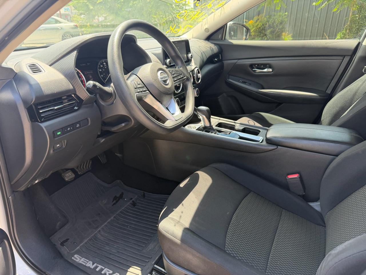 Nissan Sentra S 2020