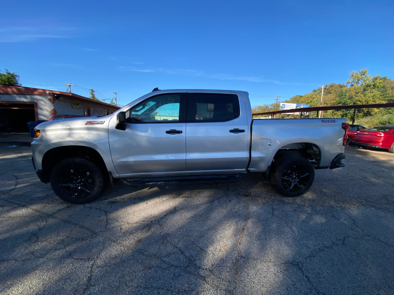 Chevrolet Silverado 1500 Limited Custom Trail Boss Crew Cab Short Box 4WD 2022 Chevrolet Silverado 1500 Limited Custom Trail Boss Crew Cab Short Box 4WD 2022