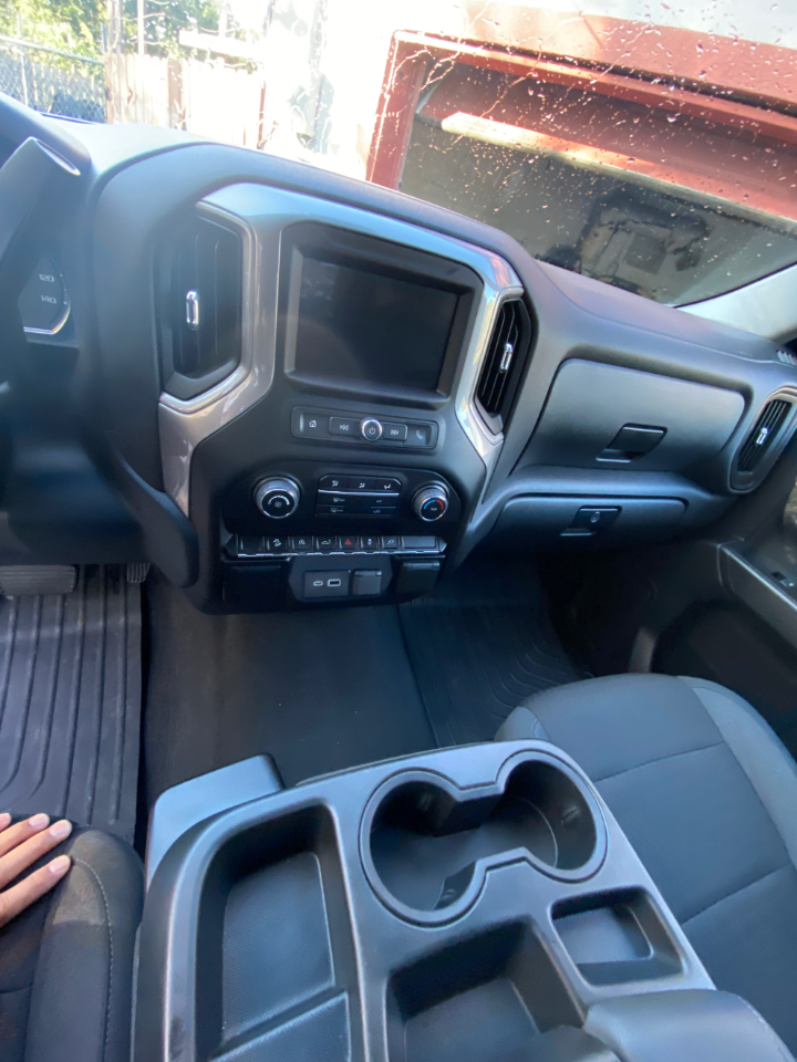 Chevrolet Silverado 1500 Limited Custom Trail Boss Crew Cab Short Box 4WD 2022 Chevrolet Silverado 1500 Limited Custom Trail Boss Crew Cab Short Box 4WD 2022