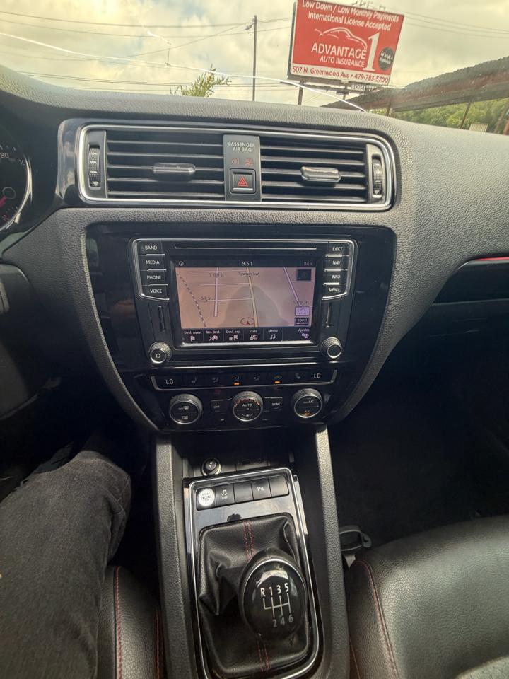 Volkswagen Jetta 2.0T GLI 6M 2017