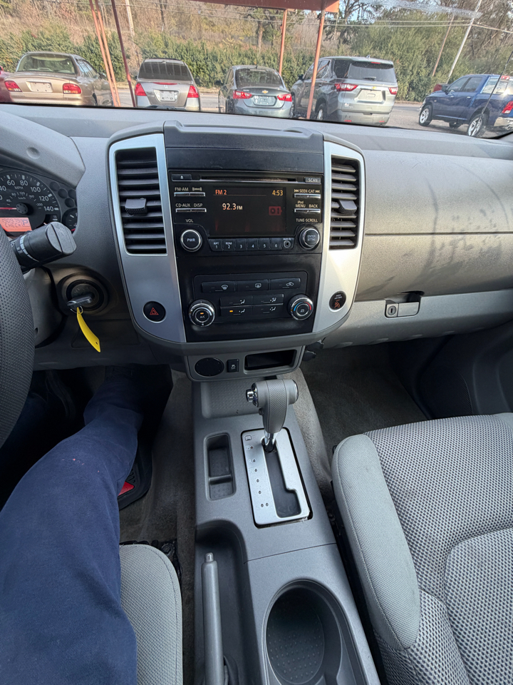 Nissan Frontier S Crew Cab 2WD 2013