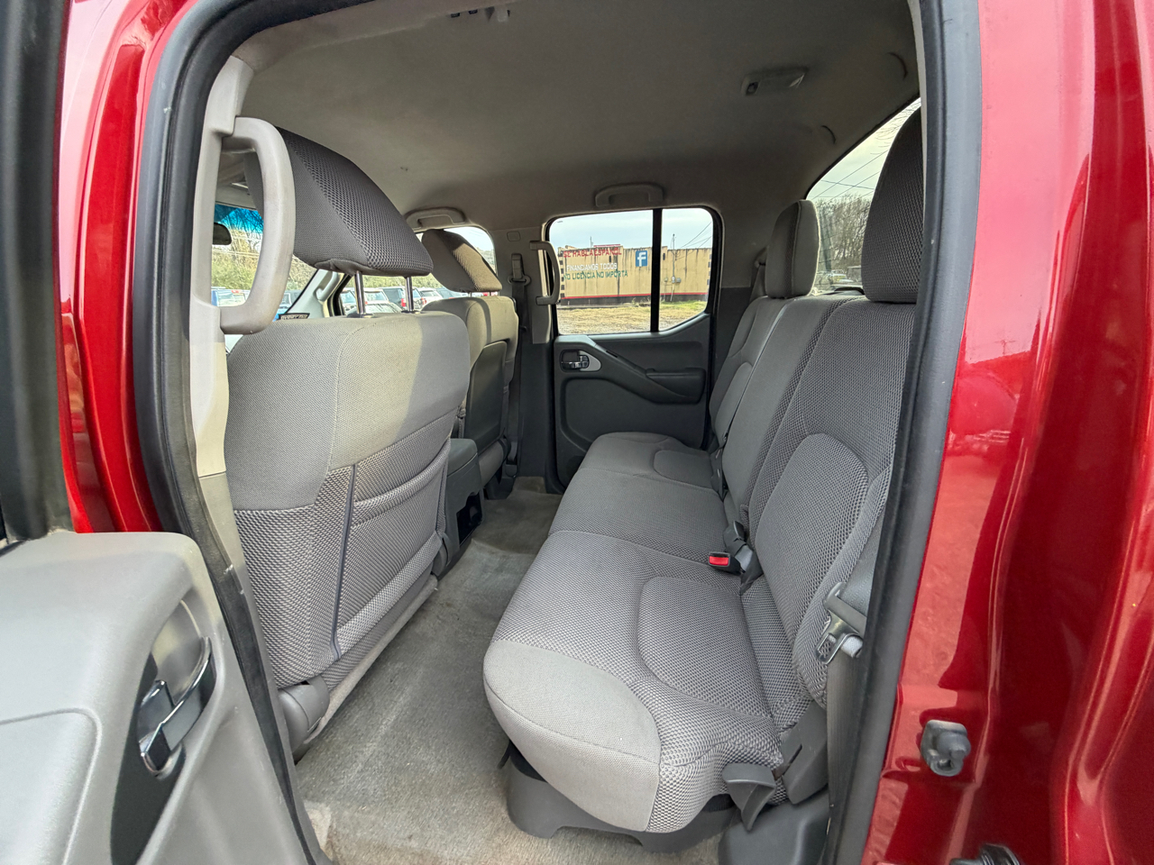 Nissan Frontier S Crew Cab 2WD 2013