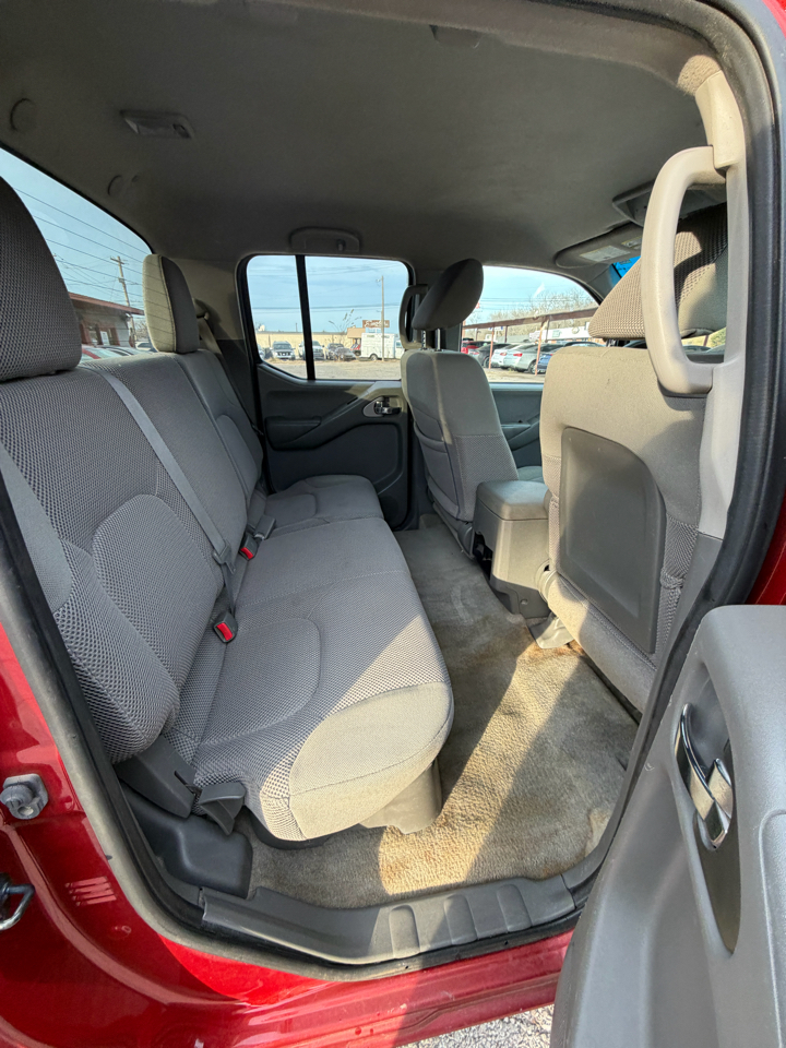 Nissan Frontier S Crew Cab 2WD 2013