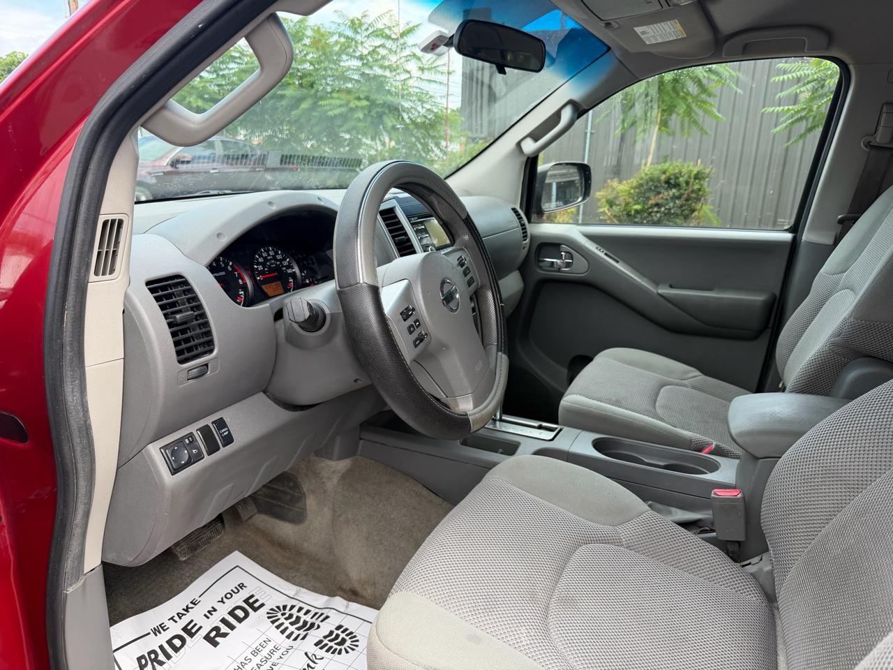 Nissan Frontier S Crew Cab 2WD 2013