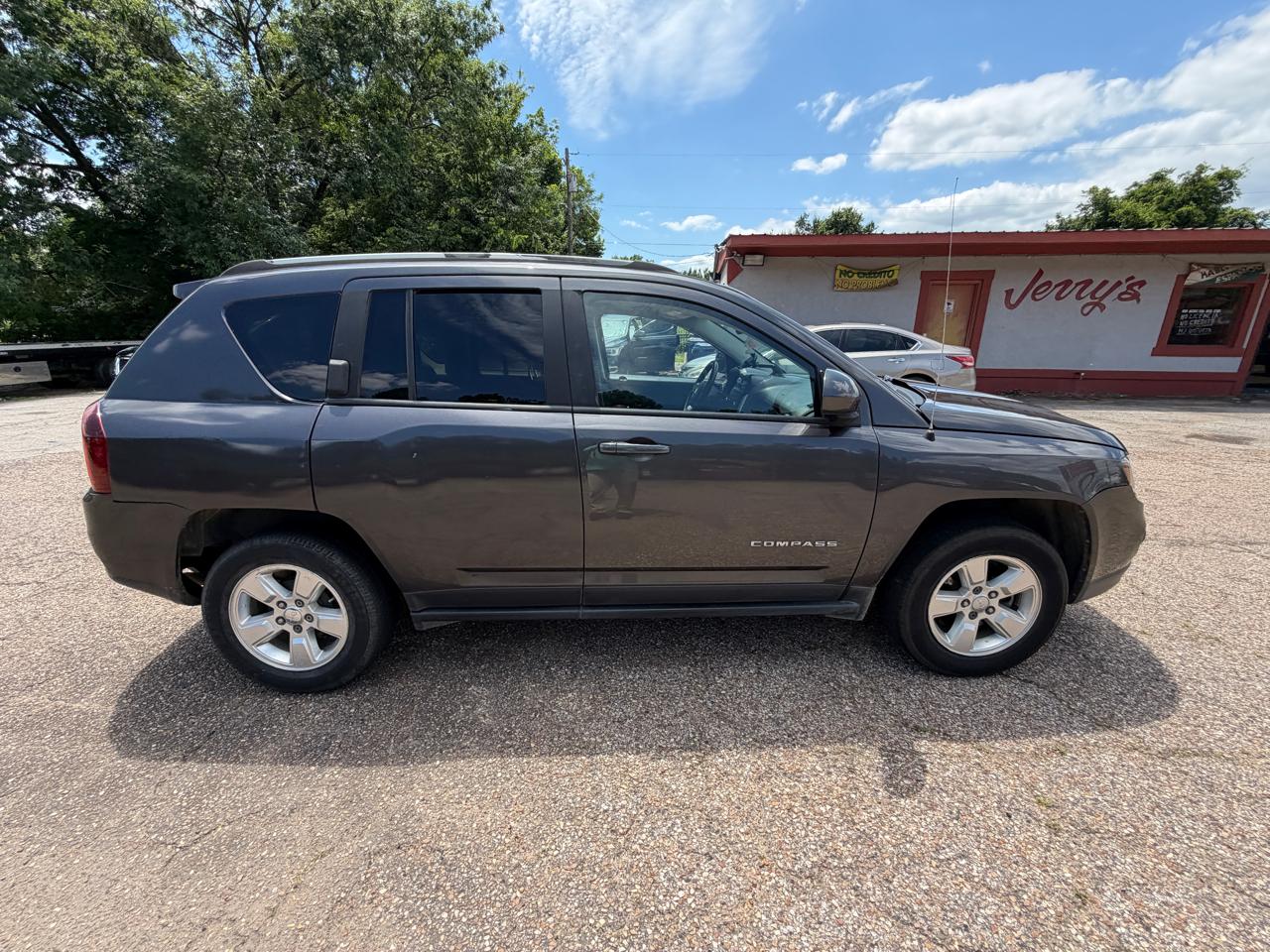 Jeep Compass Latitude FWD 2015