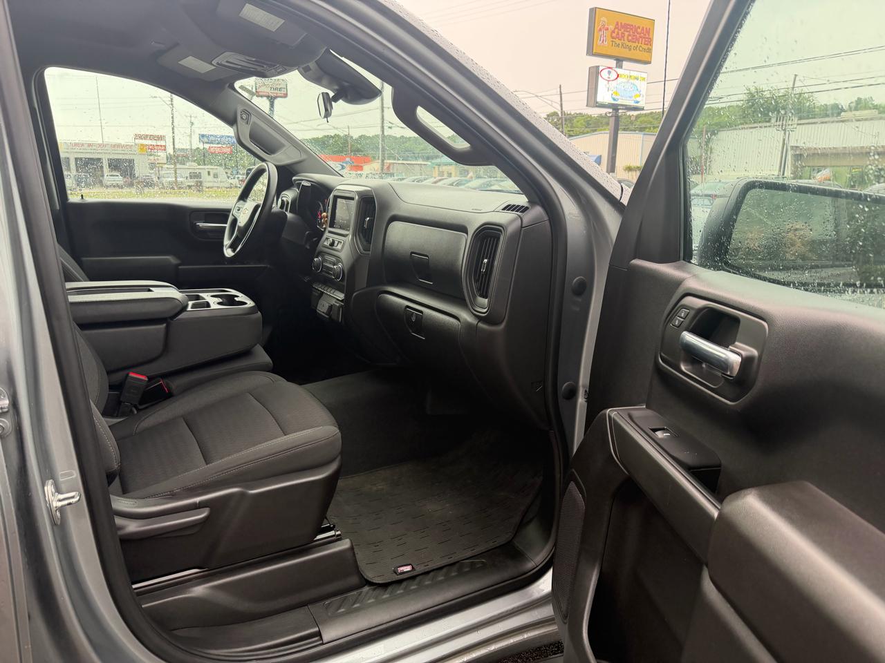Chevrolet Silverado 1500 Custom Crew Cab 4WD 2023