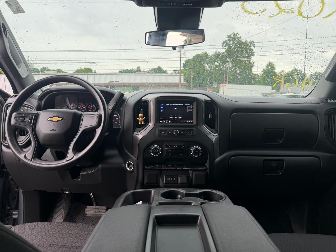 Chevrolet Silverado 1500 Custom Crew Cab 4WD 2023